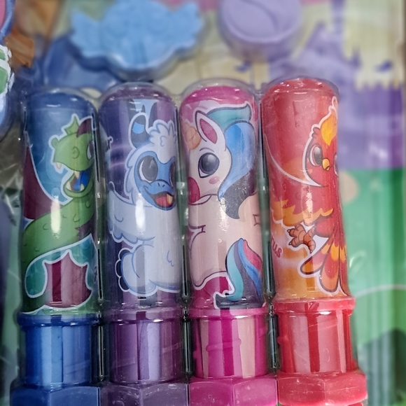 Sidewalk Chalk Set of 18 - Picture 5 of 10